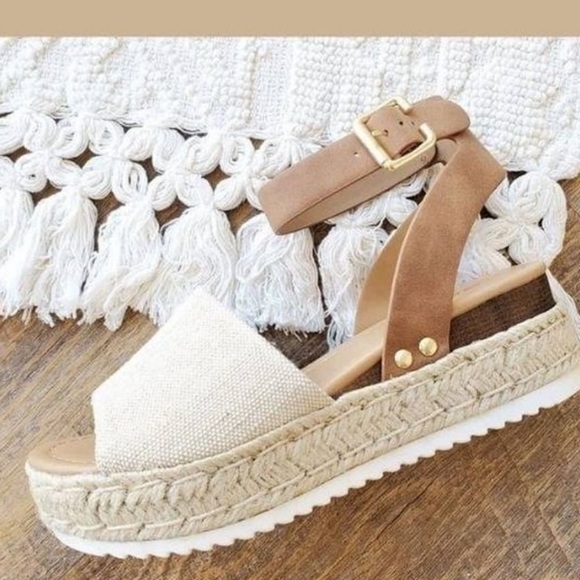 Soda Shoes - Two toned canvas Espadrille sandal